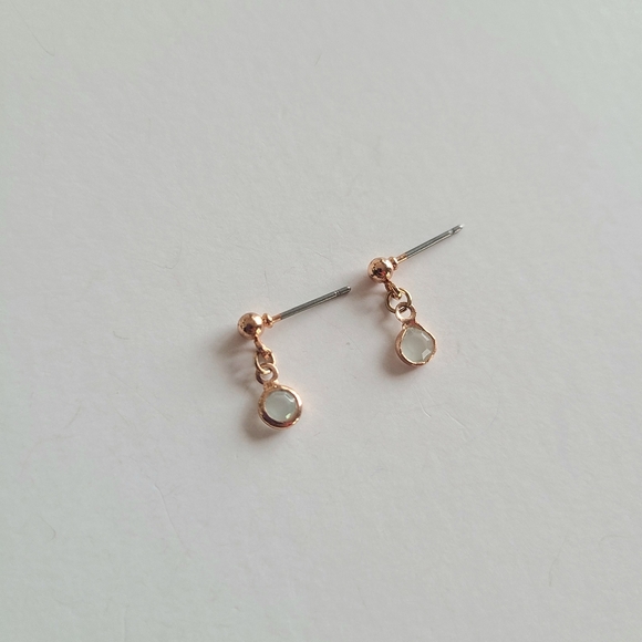 Rose Gold Glass Bead Earrings Set - Picture 6 of 7